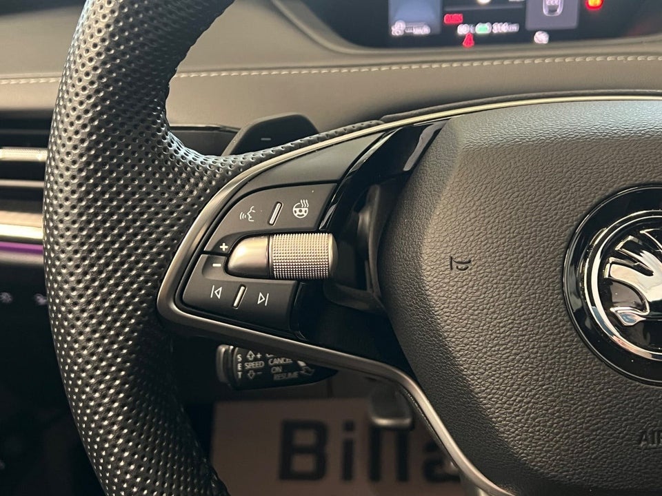 Skoda Enyaq 85x iV Sportline Maxx 5d