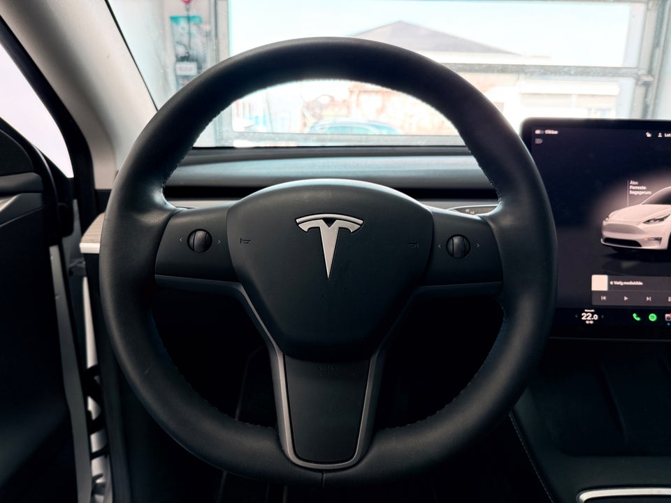 Tesla Model Y RWD 5d