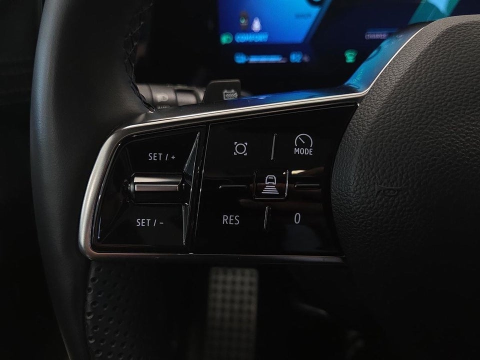 Renault Scenic E-Tech 87 Iconic 5d