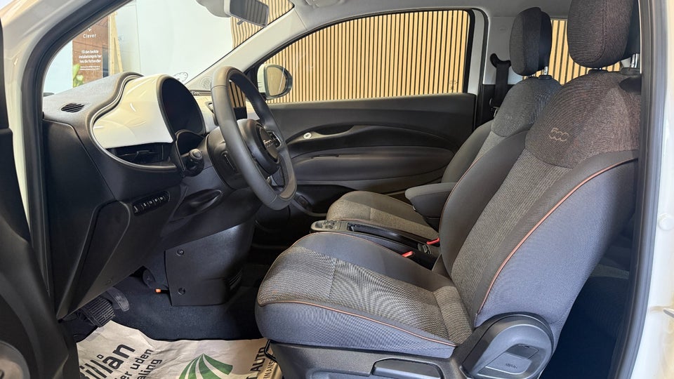Fiat 500e 42 Icon 3d