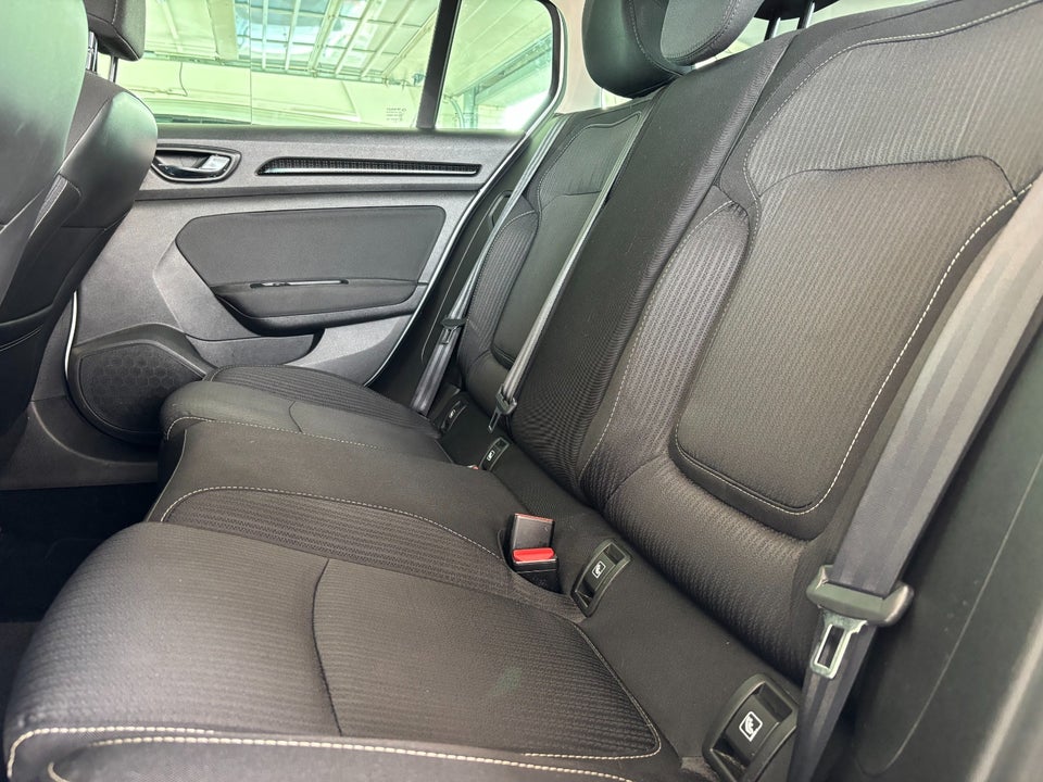 Renault Megane IV 1,2 TCe 100 Zen Sport Tourer 5d