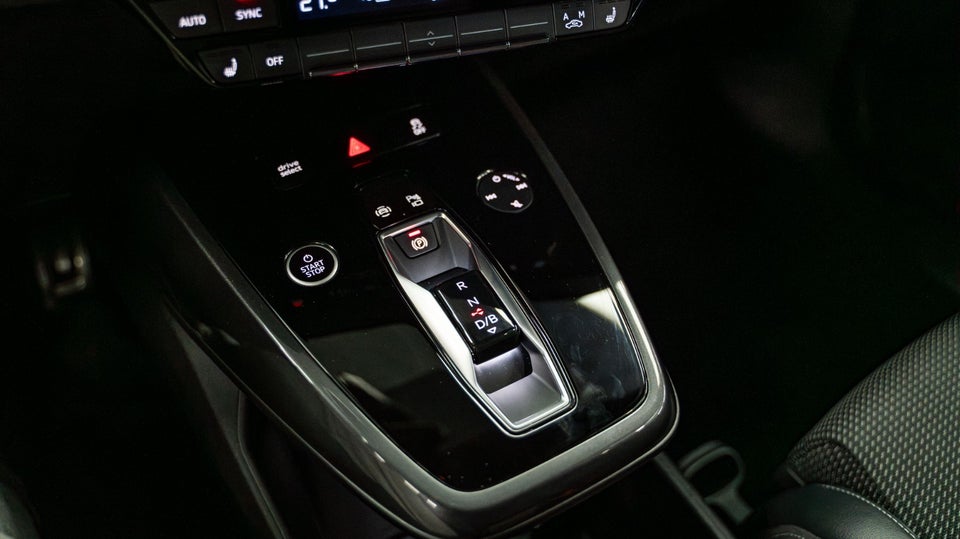 Audi Q4 e-tron 40  5d