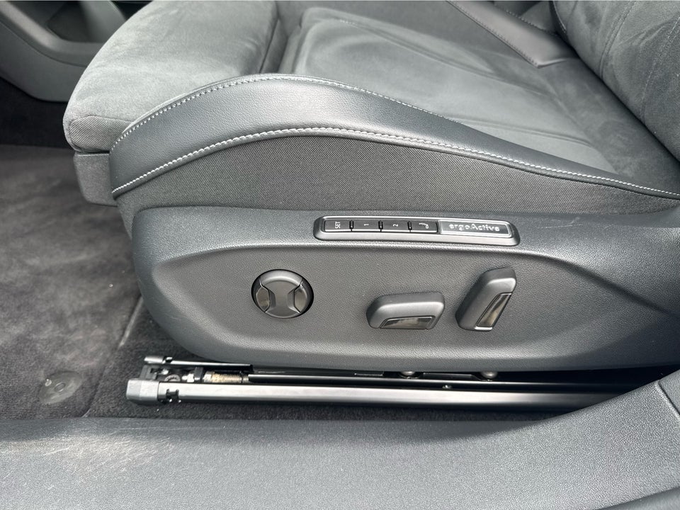 VW ID.7 77 Pro Tourer 5d