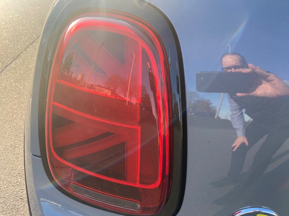 MINI Cooper SE Camden Edition 3d