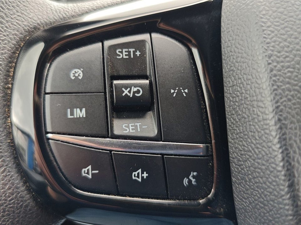 Ford Transit Custom 300L 2,0 EcoBlue Trend