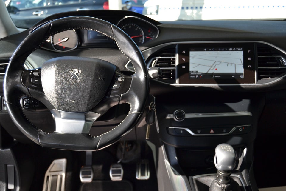 Peugeot 308 1,6 BlueHDi 120 Allure Sky SW 5d