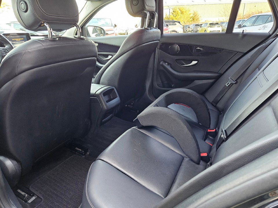 Mercedes C220 d 2,2 AMG Line stc. aut. 5d