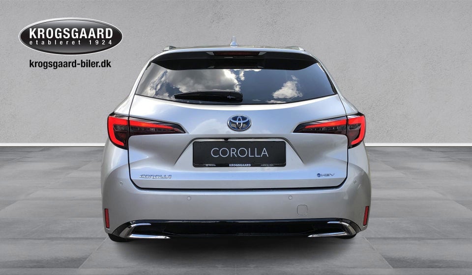 Toyota Corolla 1,8 Hybrid Style Touring Sports e-CVT 5d