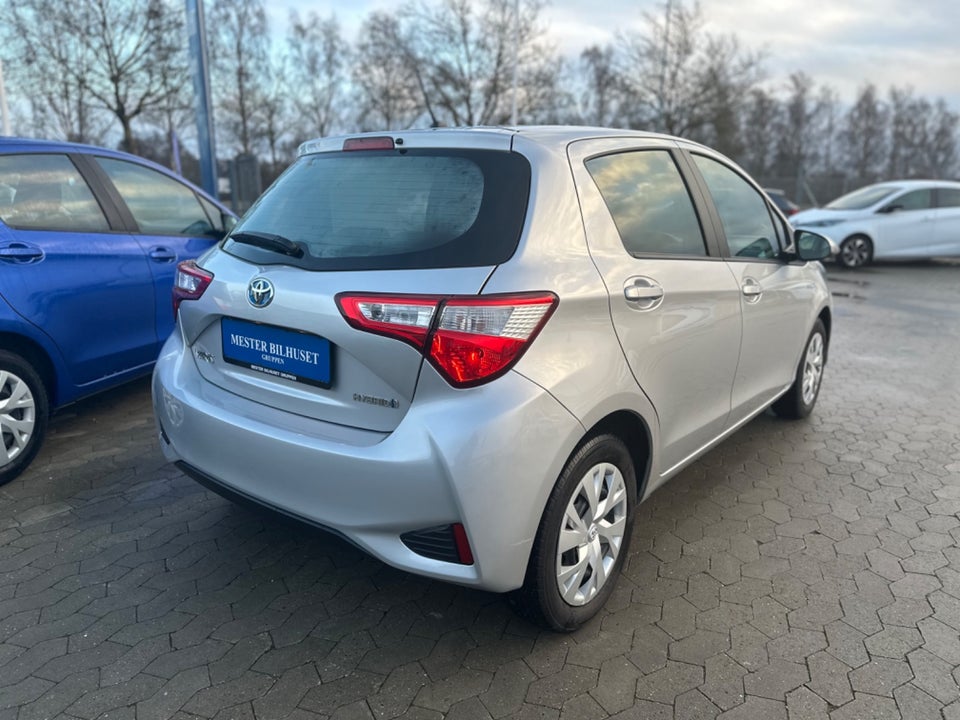 Toyota Yaris 1,5 Hybrid H2 Limited e-CVT 5d