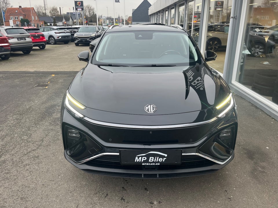 MG Marvel R Luxury 5d