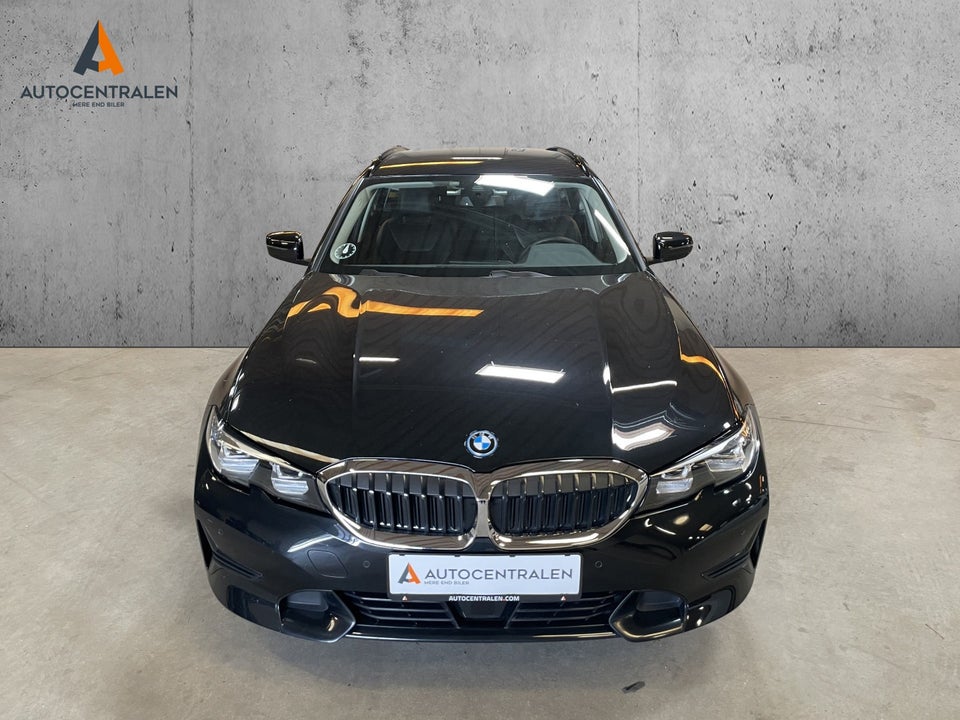 BMW 330e 2,0 Touring Sport Line aut. 5d