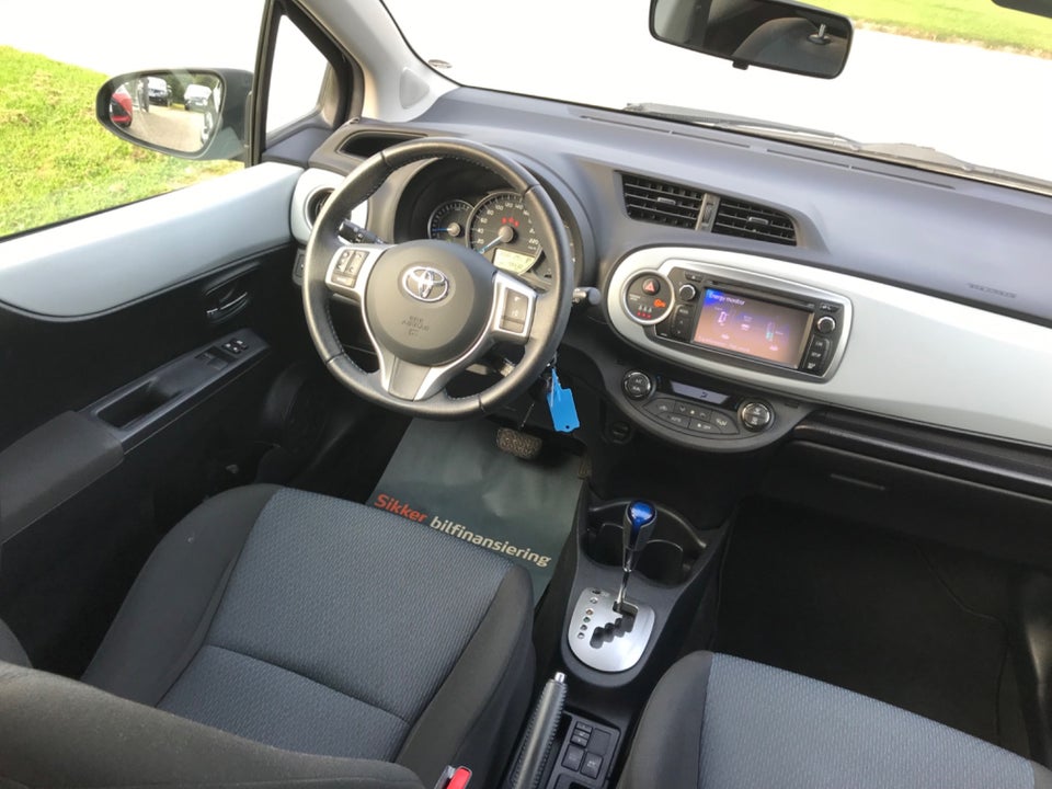 Toyota Yaris 1,5 Hybrid H2 Touch CVT 5d