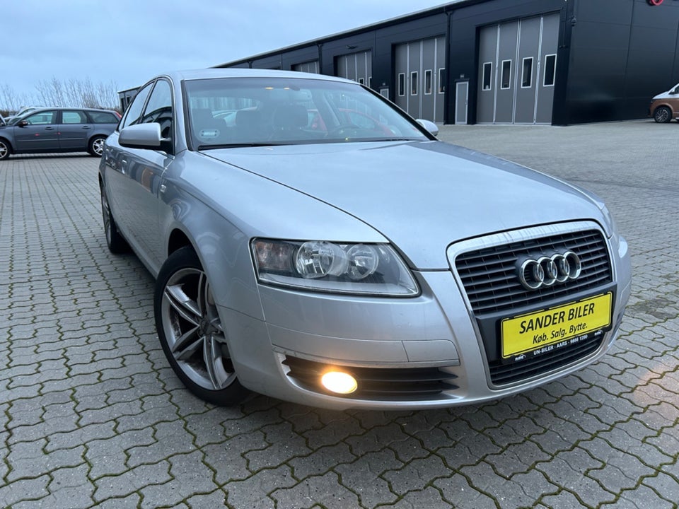 Audi A6 2,4 V6 Multitr. 4d