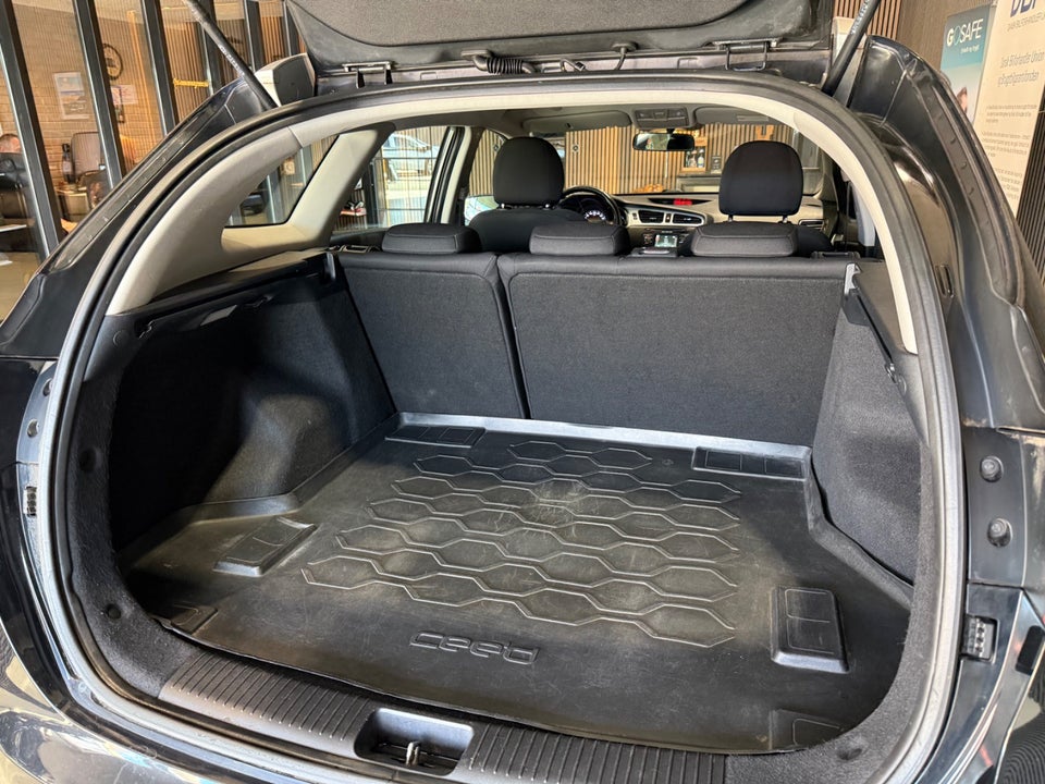 Kia Ceed 1,4 CVVT Active 5d