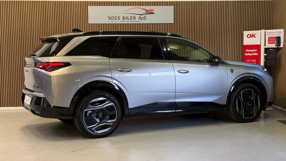 Peugeot e-5008 77 GT Pack AWD 7prs 5d