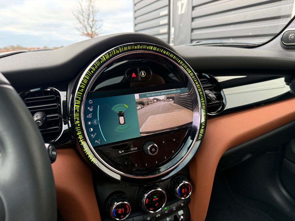 MINI Cooper SE Classic Trim 3d