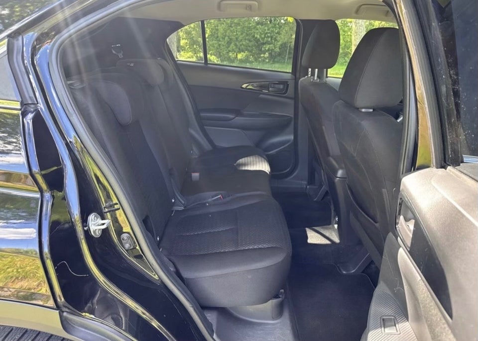 Mitsubishi Eclipse Cross 1,5 T 163 Intense+ 5d