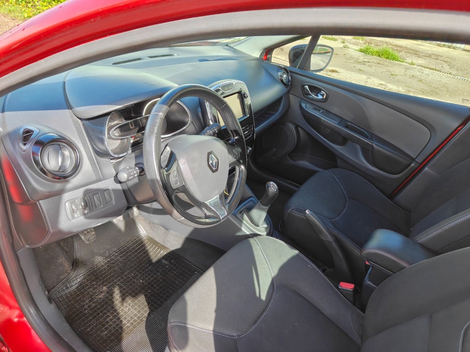 Renault Clio IV 1,5 dCi 75 Expression 5d