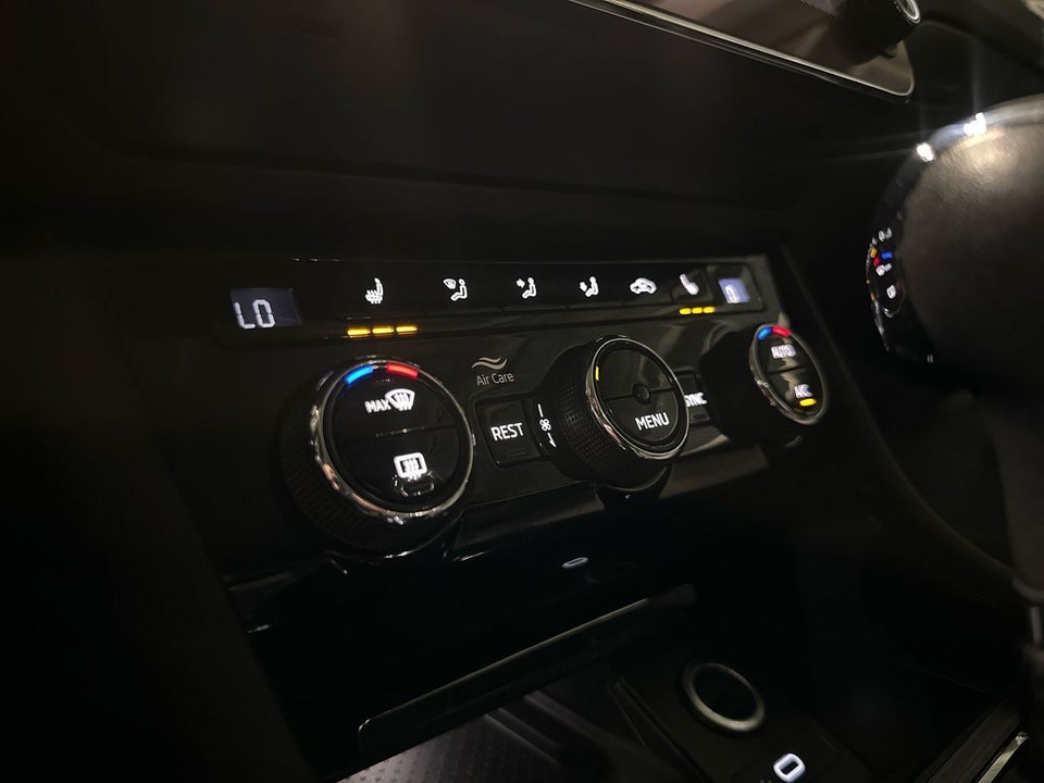 Skoda Superb 1,4 TSi iV Plus Combi DSG 5d