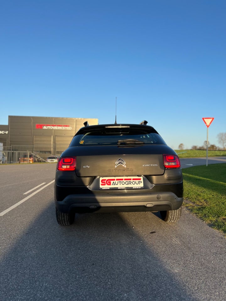 Citroën C4 Cactus 1,6 BlueHDi 100 Shine 5d