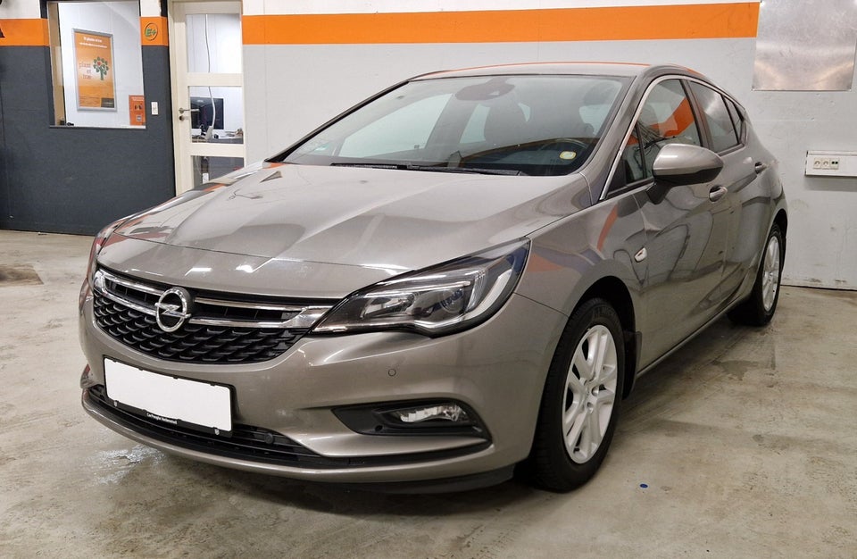 Opel Astra 1,4 T 150 Enjoy 5d
