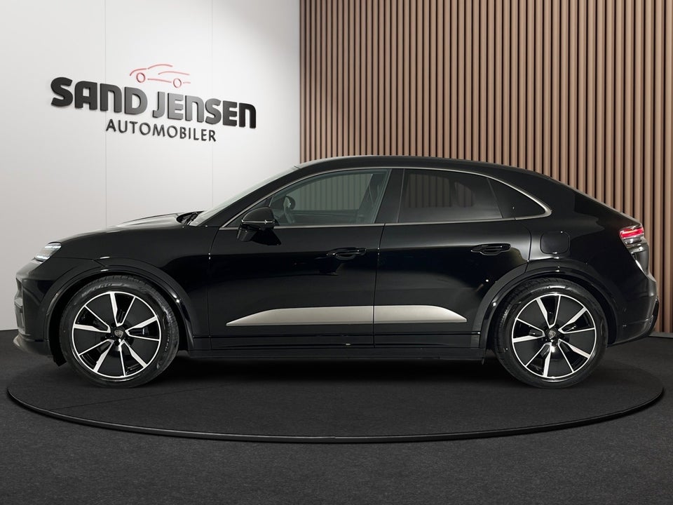 Porsche Macan Turbo 5d