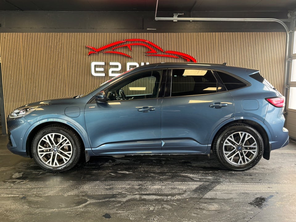 Ford Kuga 2,5 PHEV ST-Line X CVT 5d