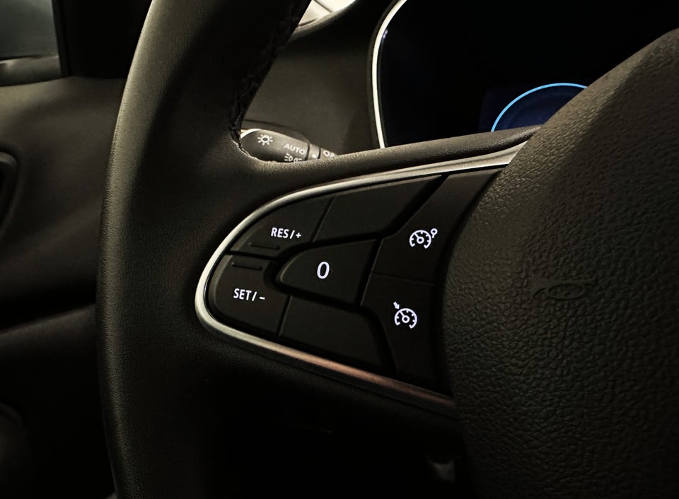 Renault Megane IV 1,6 E-Tech Intens Sport Tourer 5d