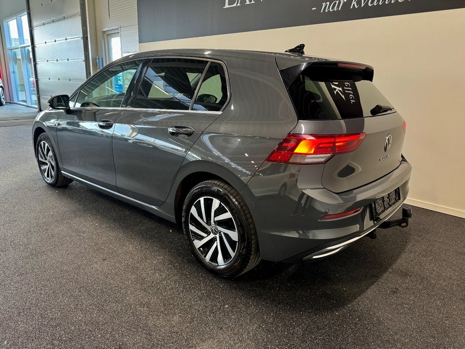 VW Golf VIII 1,4 eHybrid DSG 5d