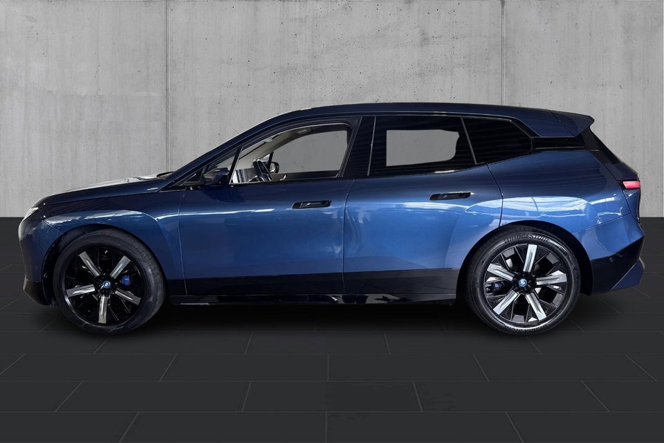 BMW iX xDrive40 5d