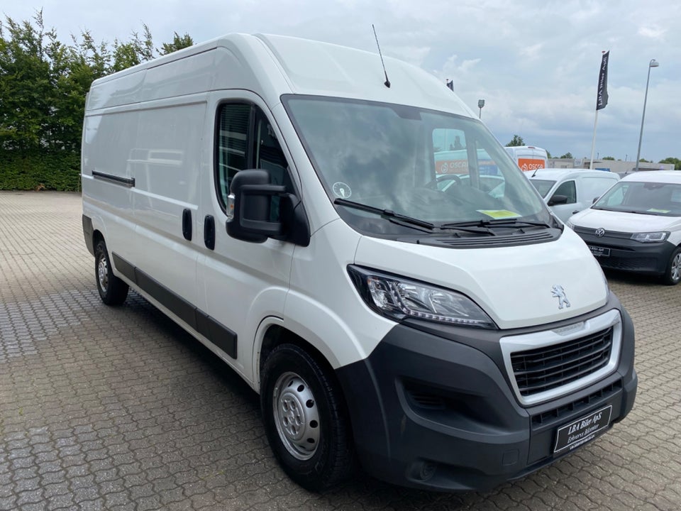 Peugeot Boxer 335 2,2 BlueHDi 165 L3H2 Premium