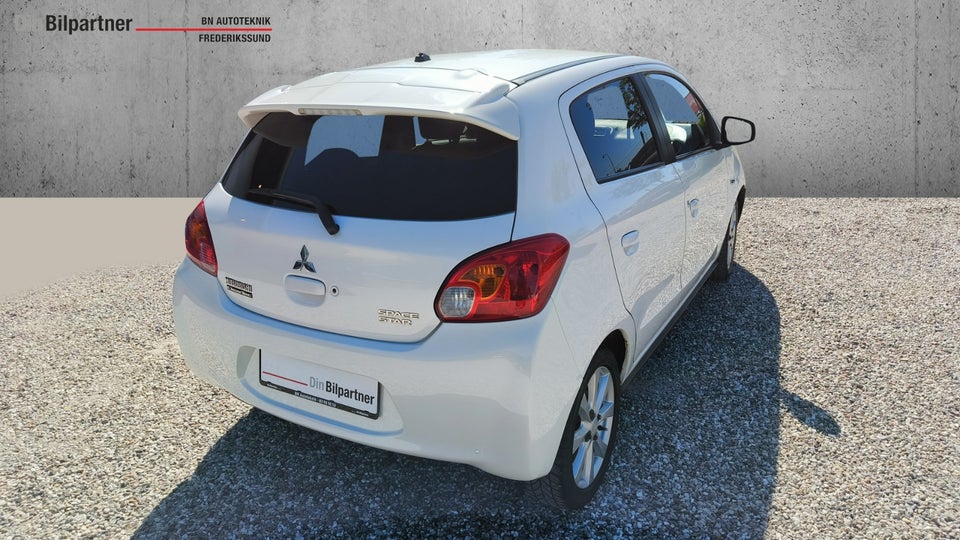 Mitsubishi Space Star 1,2 Black & White CVT 5d