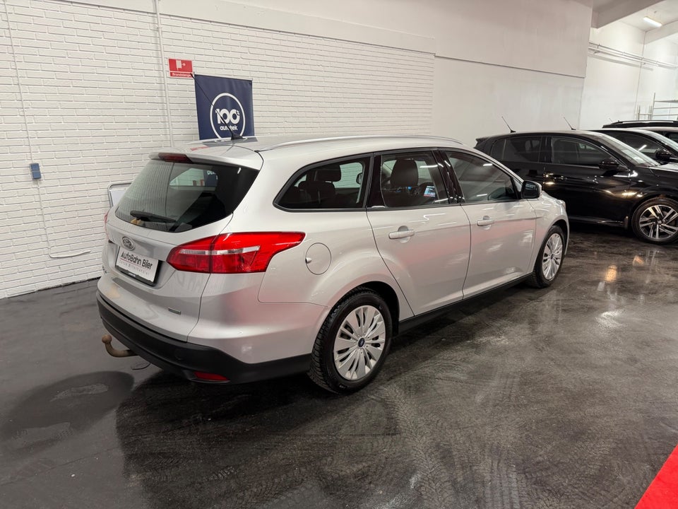 Ford Focus 1,0 SCTi 125 Business stc. 5d