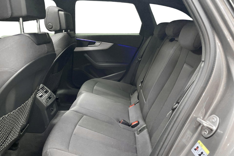 Audi A4 40 TFSi Prestige plus Avant S-tr. 5d