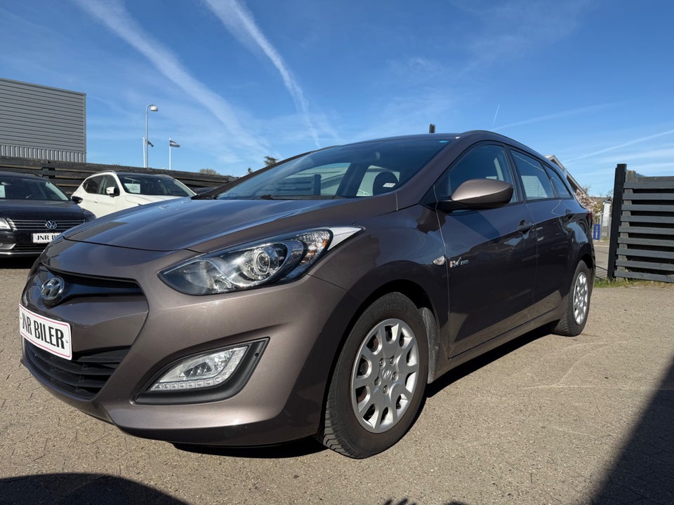 Hyundai i30 1,6 CRDi 110 Comfort Go! CW 5d