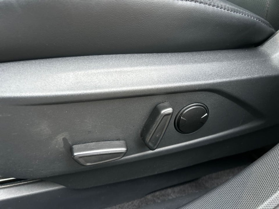 Ford Mustang Mach-E 98 Premium Extended Range 5d