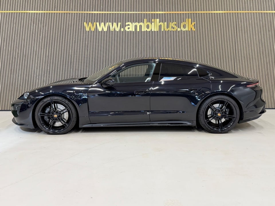 Porsche Taycan Turbo Performance+ 4d