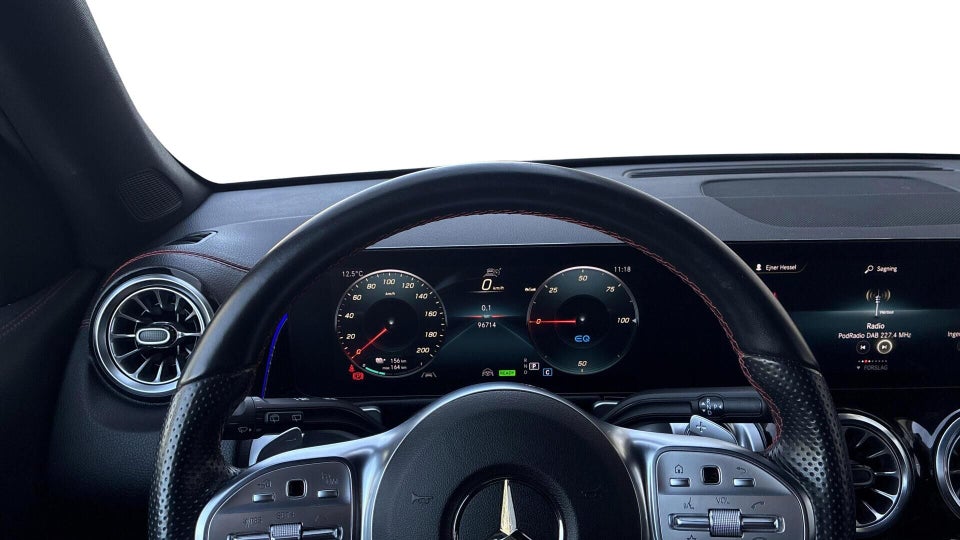 Mercedes EQB250 AMG Line 5d