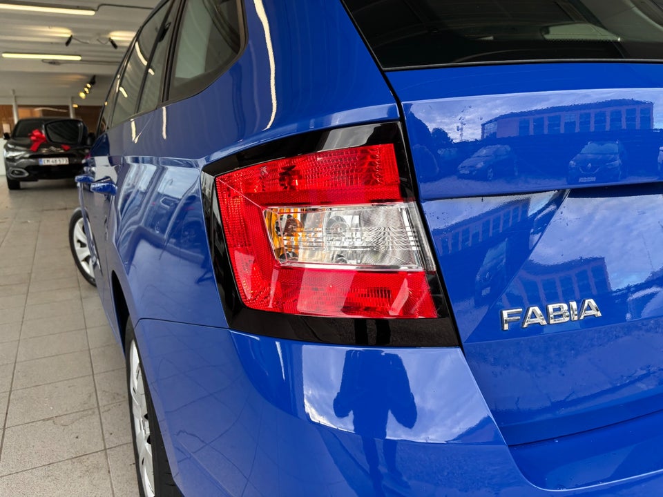 Skoda Fabia 1,0 MPi 60 Ambition Combi 5d