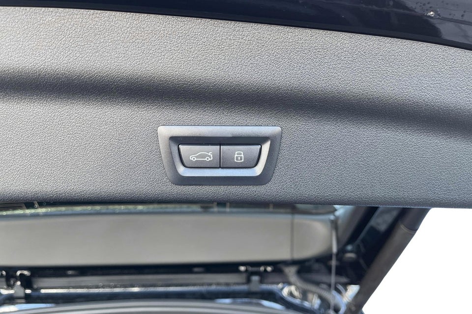 BMW iX1 eDrive20 M-Sport 5d