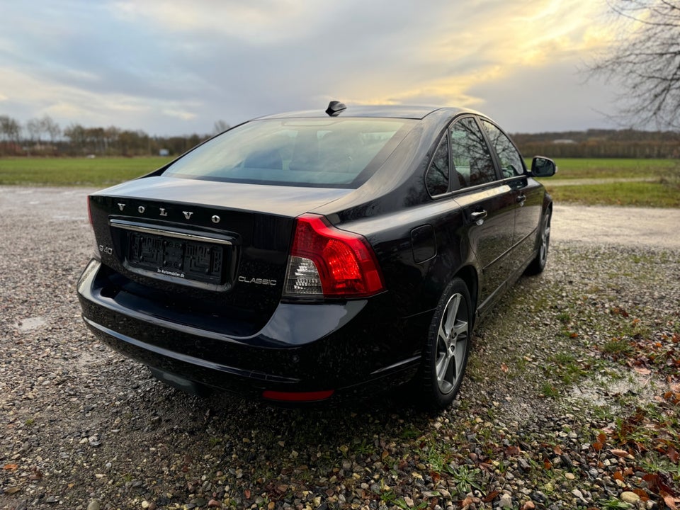 Volvo S40 1,6 D2 115 Momentum 5d