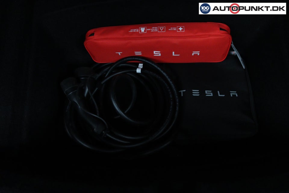 Tesla Model 3 Long Range AWD 4d