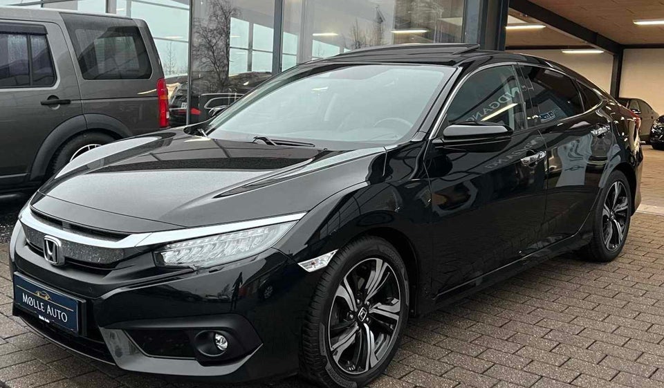 Honda Civic 1,5 VTEC Turbo Executive CVT 4d