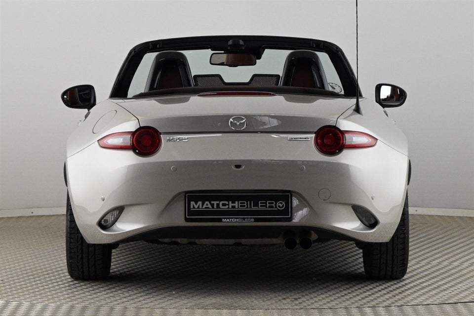 Mazda MX-5 2,0 SkyActiv-G 184 Roadster Kazari 2d