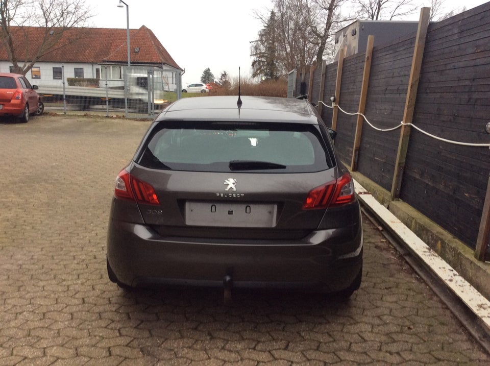 Peugeot 308 1,2 VTi 82 Active 5d