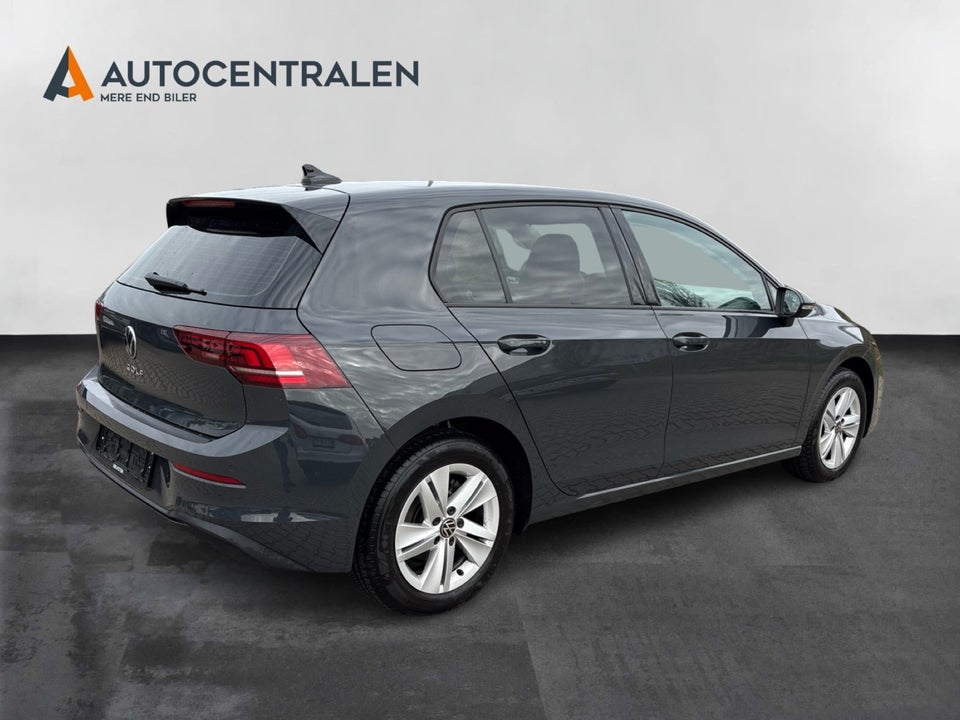 VW Golf VIII 1,5 TSi 150 Life 5d