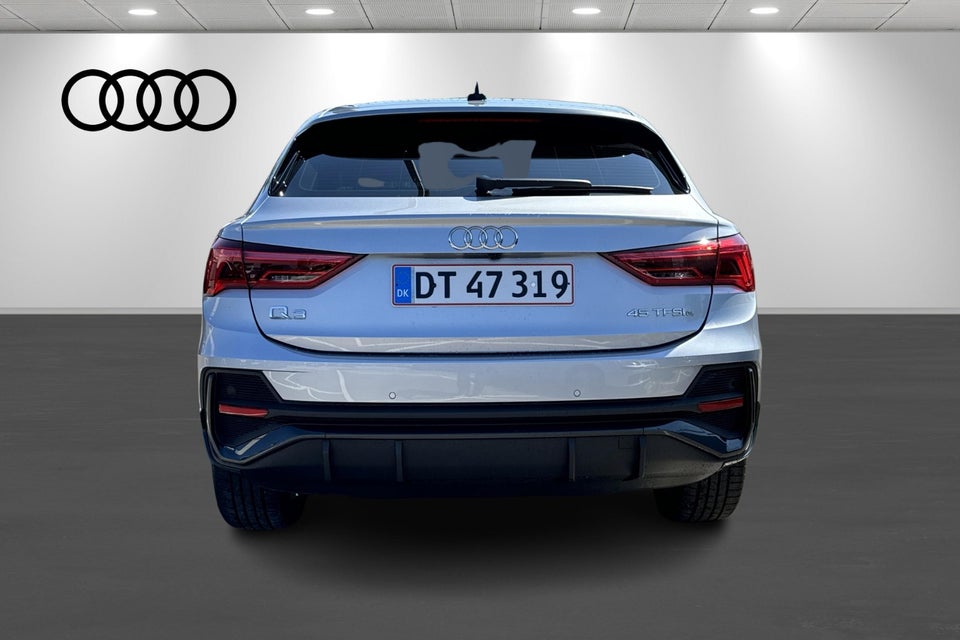 Audi Q3 45 TFSi e Attitude+ Sportback S-tr. 5d