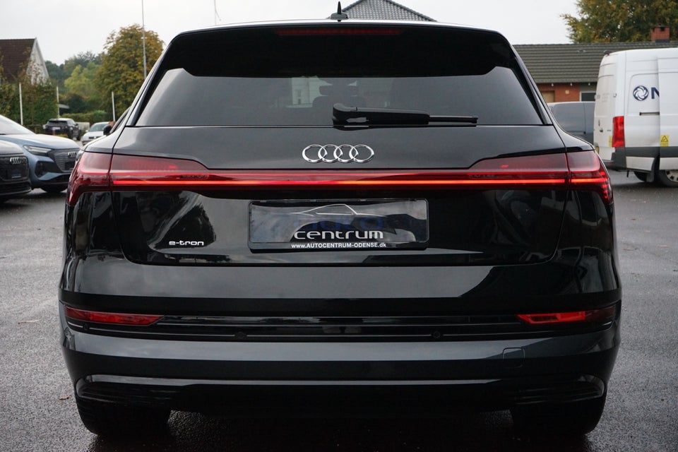 Audi e-tron 55 Advanced quattro 5d