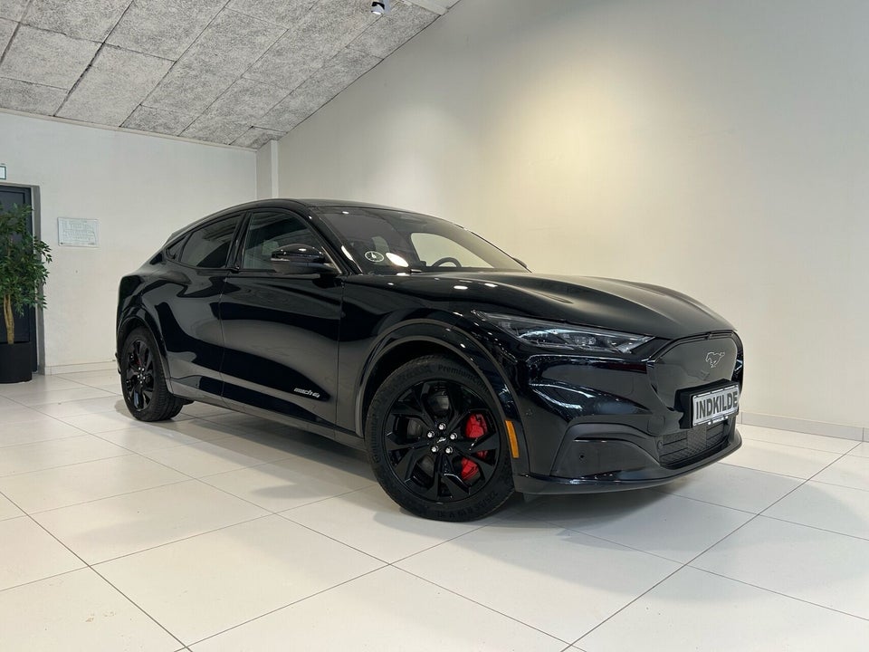 Ford Mustang Mach-E 70 Premium Standard Range AWD 5d