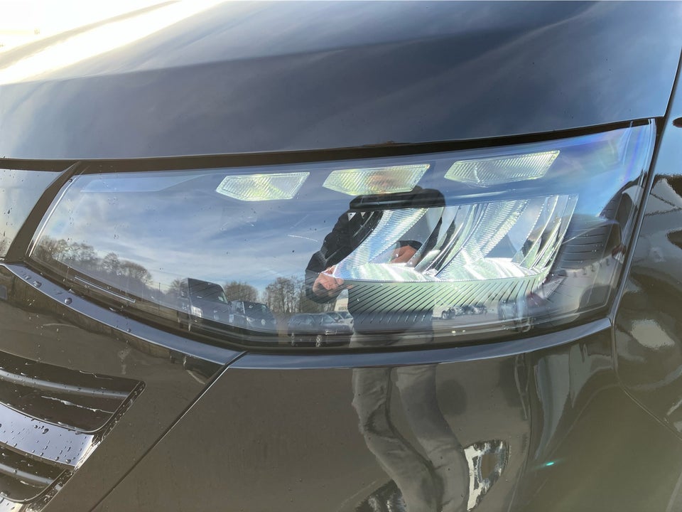 VW Transporter 2,0 TDi 150 Comfort Kassevogn aut. LWB